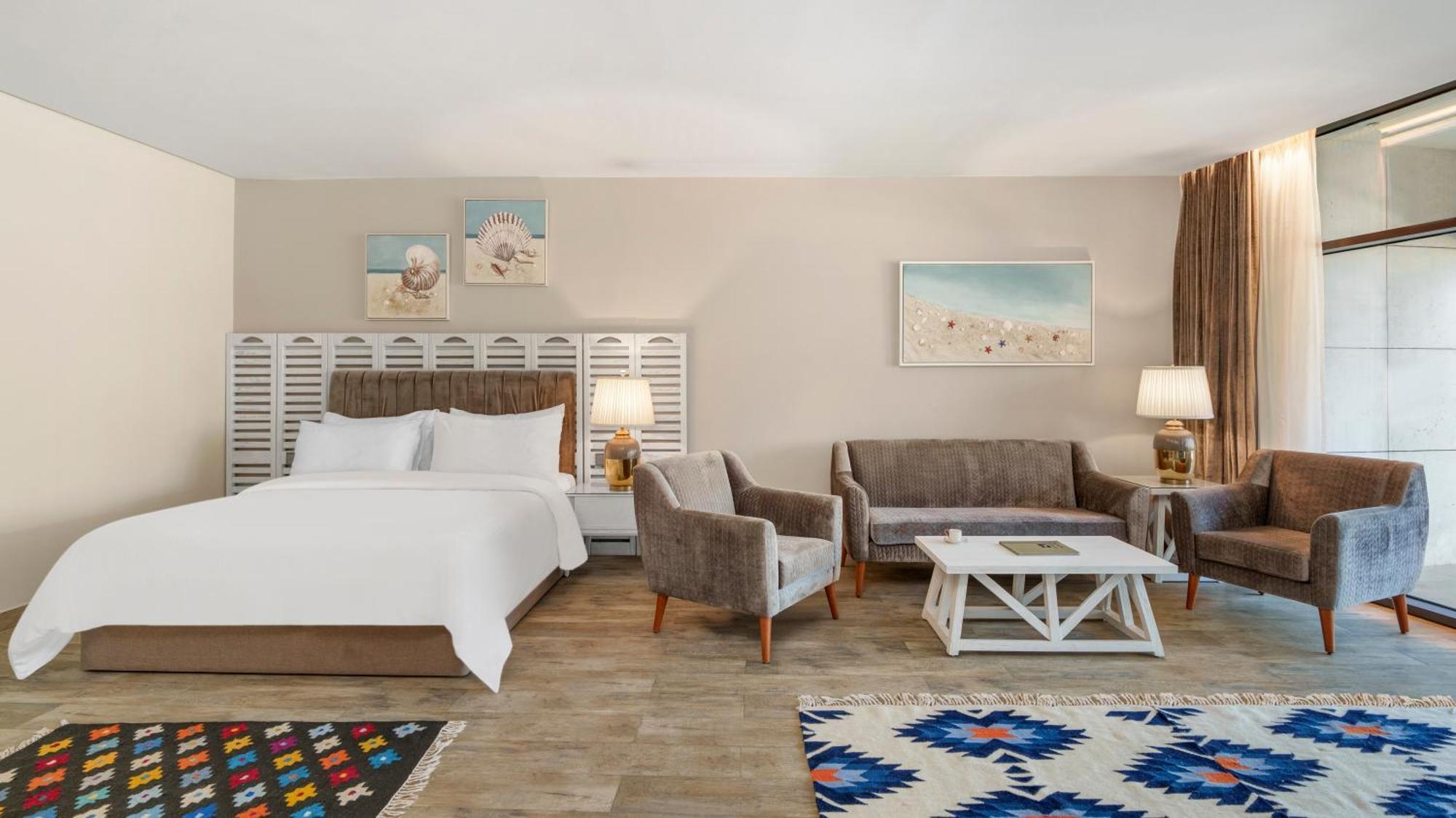 Rixos Premium Alamein El Alamein Esterno foto A room at the Hilton Sedona Resort